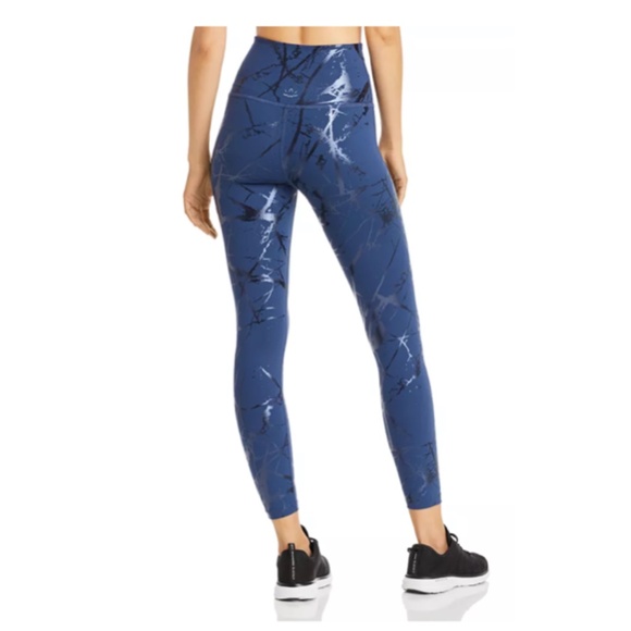 Beyond Yoga Lost Your Marbles Sports Bra & Leggings Size Medium - Picture 2 of 13